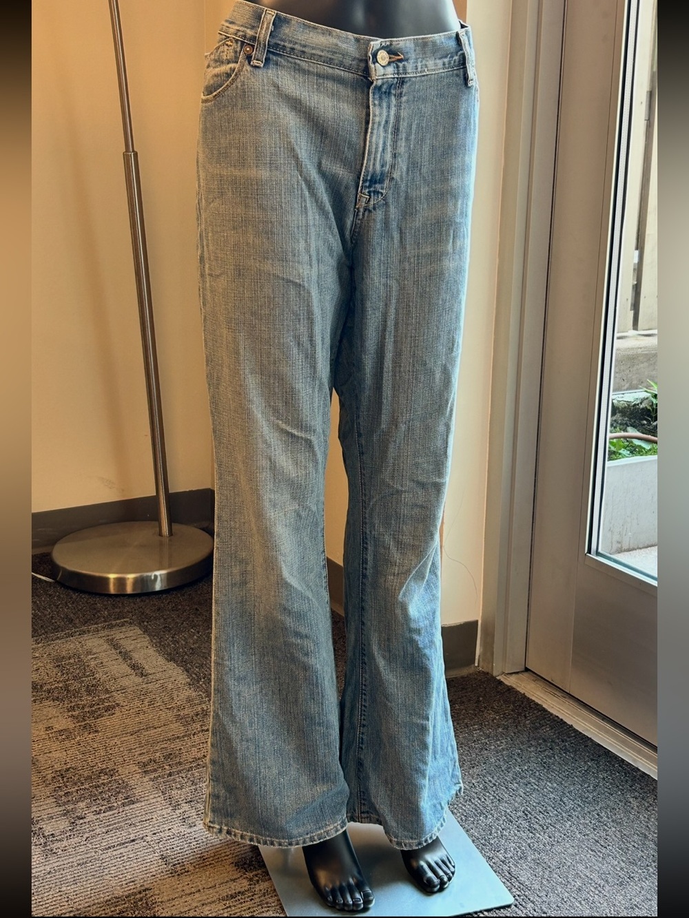 Old Navy • Women's Blue Denim Flare Jeans • Size 18